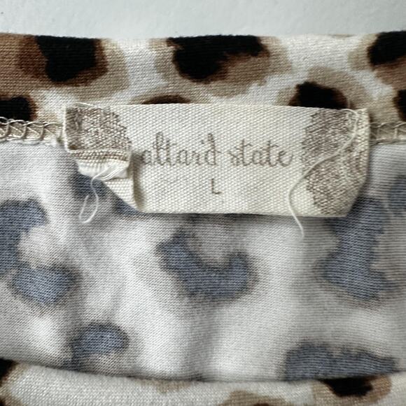 Altar'd State Shirt Womens Large Leopard Animal Print Ruffle Hem Trendy Top - Picture 5 of 9